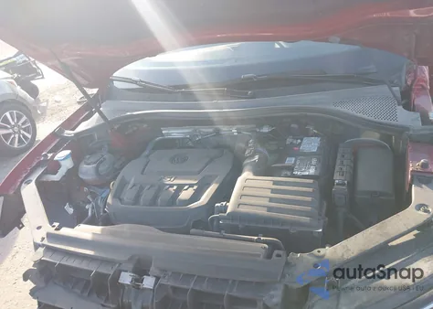 2021 Volkswagen Tiguan 2.0T Se/2.0T Se R-Line Black/2.0T Sel z USA, uszkodzony, nr VIN 3VV3B7AX1MM086600